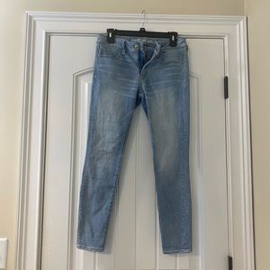 Light washed Skinny jeans